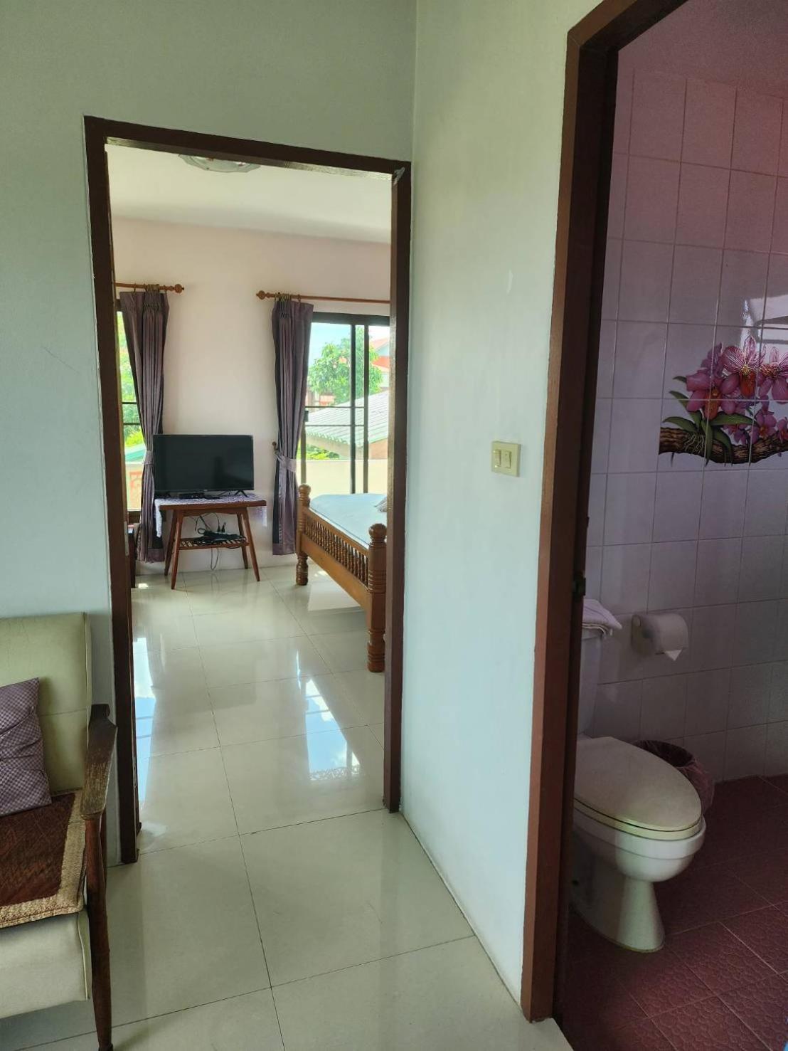 Bed and Breakfast Loy Manee House Аюттхая Экстерьер фото